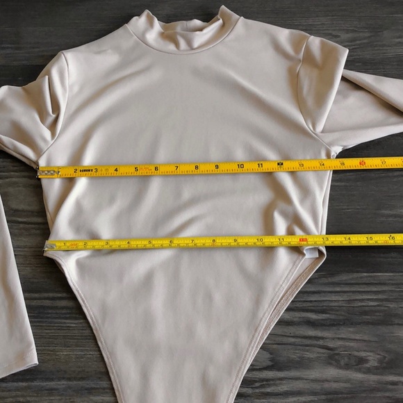 Abercrombie and Fitch Soft Matte Seamless Bodysuit Nude Mock Neck Long Sleeve - Picture 12 of 14